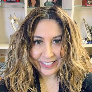 Meet your Posher, Diana